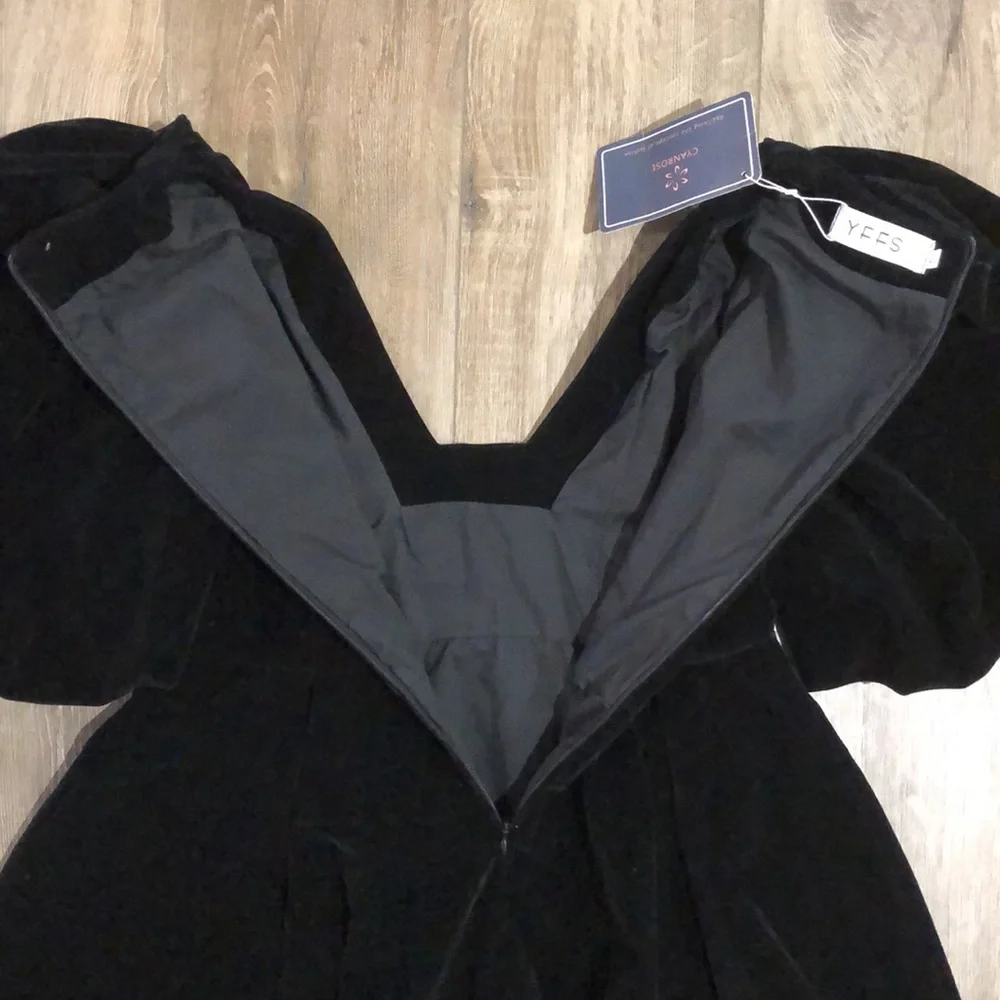 NWT - YFFS Cyanrose Velvet Peplum Mini Dress - Picture 9 of 13